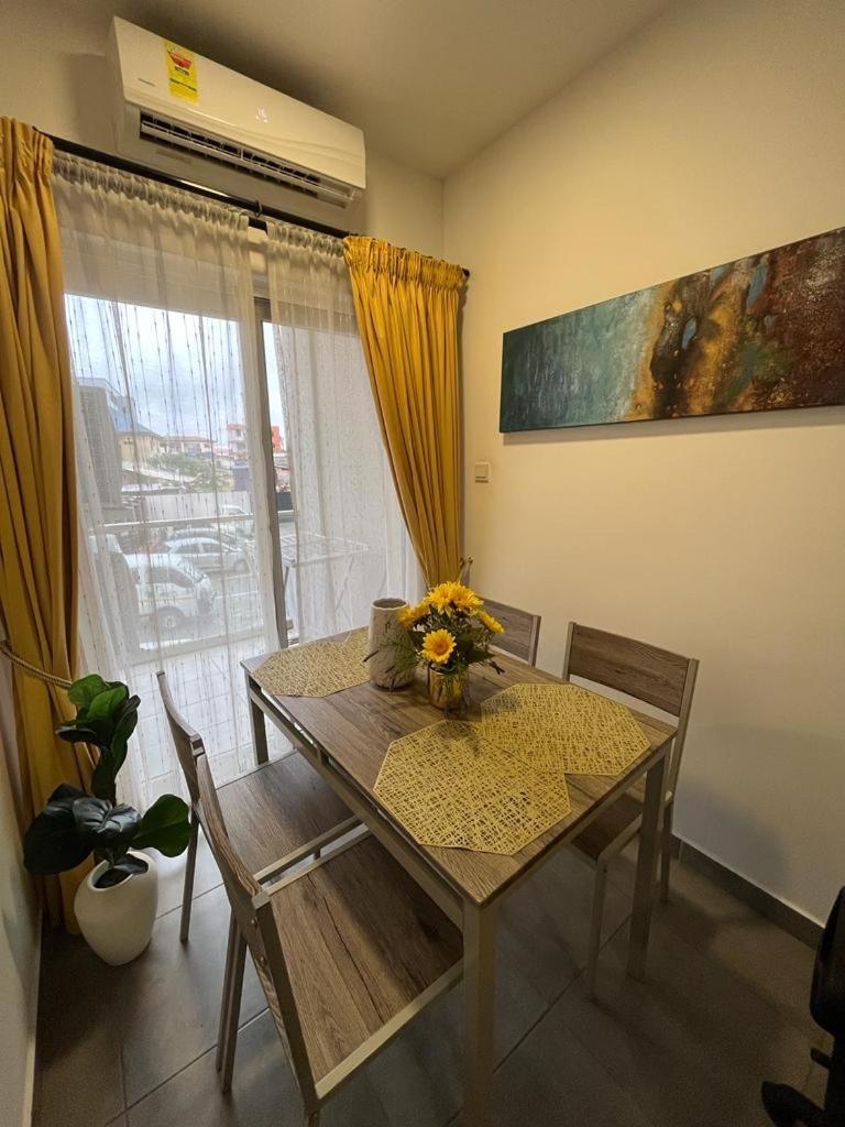 Lovely & Cozy 1 Bedroom Serviced Apartment Accra Exterior photo